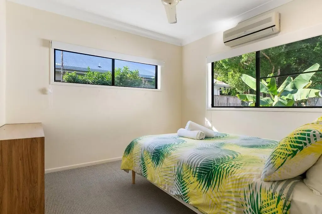 Family Home With Pool - 2 Mins To Beach & Playground Clifton Beach